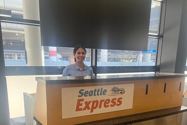 Convenient pick-up location on baggage claim level.